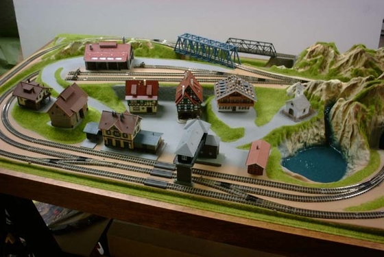 China Schöner umweltfreundlicher architektonischer vorbildlicher Hersteller, alt/Eisenbahn/Hobby-Entwurfs-Modell fournisseur