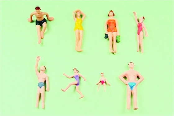 China 75 Zug Architekturmaßstab Modell Menschen gemalt Schwimmen Zahlen 2,8 cm fournisseur