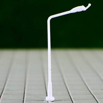 China Elektrizitätswerke Single Head Garten Skala Modell Laternenpfahl für Zug-Station-Layouts fournisseur