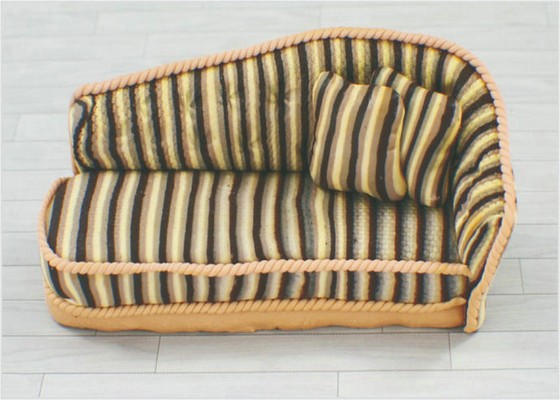 China Architektonischer vorbildlicher Möbel-Ausgangsentwurfs-keramisches Streifen-Sofa für Puppenhaus fournisseur