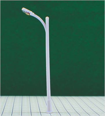 China RA100 Custom 6V Billboard Street Kunststoff Maßstab Modell Laternenpfahl für HO Eisenbahn Layouts 9,5 cm fournisseur