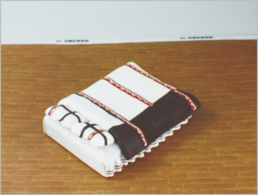 CH0535 01:20 / 01:25 / 01:30 / 01:50 / 75 / Custom Architektur Modell Möbel Keramik Bett von 1:100 fournisseur